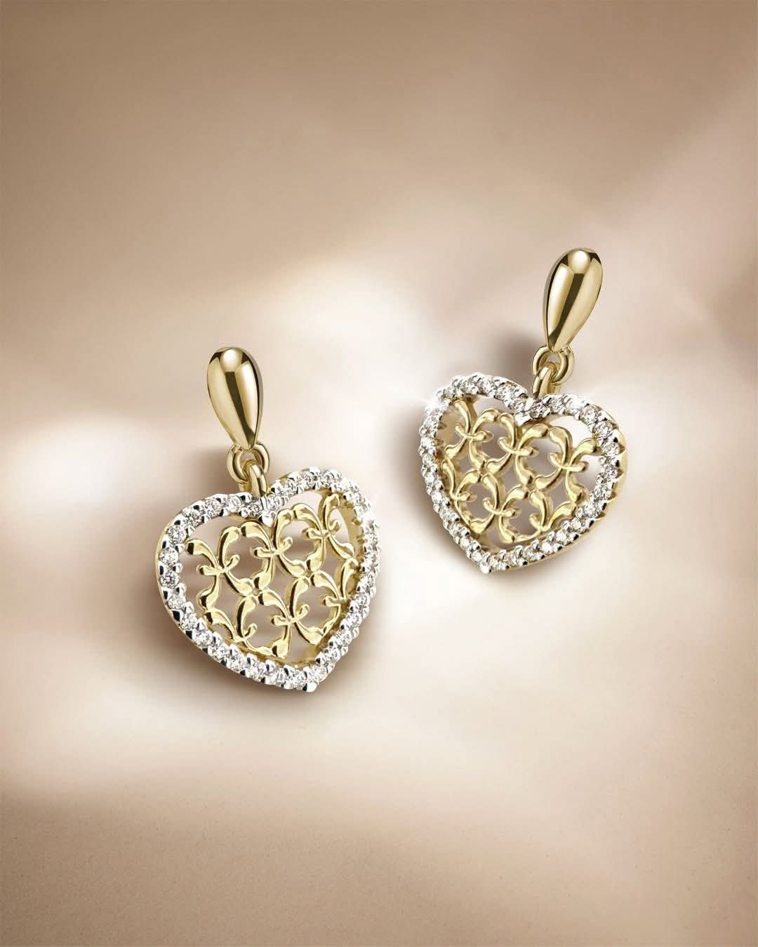 Luxury Accessories: The Secret to Effortless Style